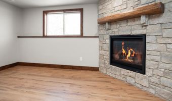 2765 COUNTY ROAD EE, Abrams, WI 54101