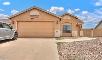 8735 W PINEVETA Dr W, Arizona City, AZ 85123