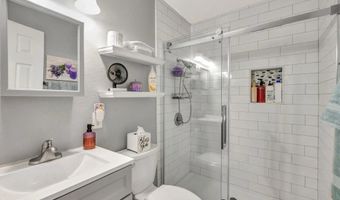 7700 Parkway Dr 17, La Mesa, CA 91942