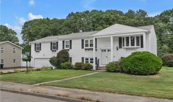 15 Driftwood Dr, Coventry, RI 02816