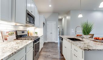 818 N McCloud Cir Unit 507, Andover, KS 67002
