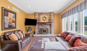 15586 Cedar Ln, Basehor, KS 66007