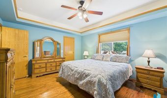 605 S Palmer Dr, Brandon, SD 57005