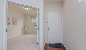 2888 Dillon Dr, Ann Arbor, MI 48105