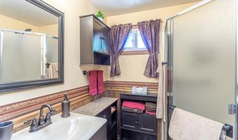5609 Shady Ln, Anderson, CA 96007