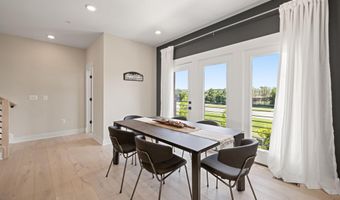 23156 HORSESHOE TRAIL Sq, Ashburn, VA 20148