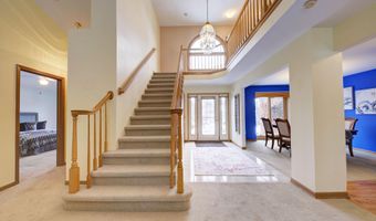 825 Brookside Dr, Ann Arbor, MI 48105