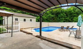122 Nash Dr, Athens, TN 37303