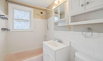 42 Neillian St 42, Bedford, MA 01730