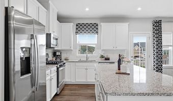 102 Lupine Dr, Adams Twp., PA 16046
