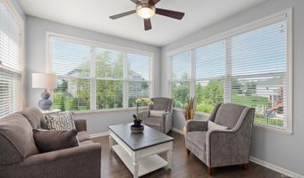 1600 Creeks Crossing Dr, Algonquin, IL 60102