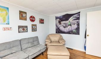 16 Clark Island Rd, Amherst, NH 03031