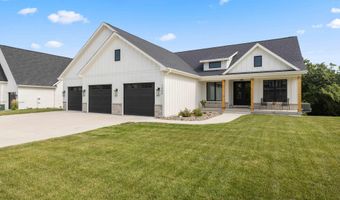 1009 W Aspen Ridge Cir, Polk City, IA 50226