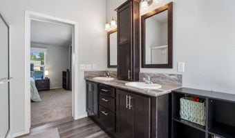 308 E HUMBOLDT St, Bingen, WA 98605
