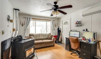 1314 Bank St, Atwater, OH 44201