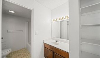 101 AUPUNI St 521, Hilo, HI 96720