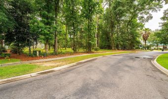 106 Palmetto Pl, Beaufort, SC 29902