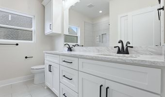 7648 S Shoreline Blvd, Benton, AR 72019
