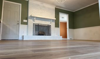415 W Pine St, Andrews, SC 29510