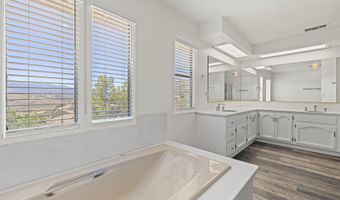 13620 Pales Rd, Agua Dulce, CA 91390