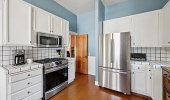 539 Benton St, Santa Rosa, CA 95404