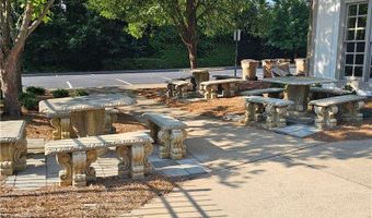 1435 Woodall Trce, Alpharetta, GA 30004
