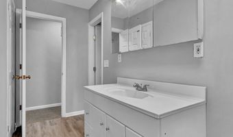 6 Marbil Rd, Danbury, CT 06811