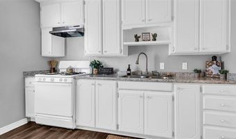 904 A St NW, Ardmore, OK 73401