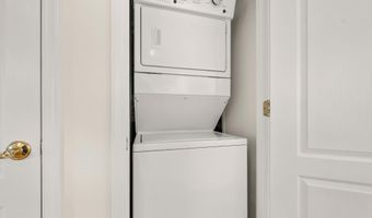 6940 FAIRFAX Dr 200, Arlington, VA 22213