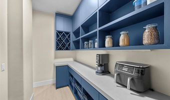 36 Hunting Horn Dr, Las Vegas, NV 89135