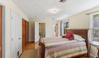 434 N Quidnessett Rd, North Kingstown, RI 02852