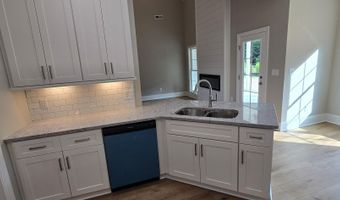 793 Fairway Rd, Ayden, NC 28513