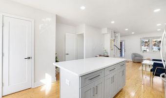 2220 13TH St NE, Washington, DC 20018