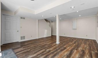 2561 Hidden Meadow Ln, Ballwin, MO 63021