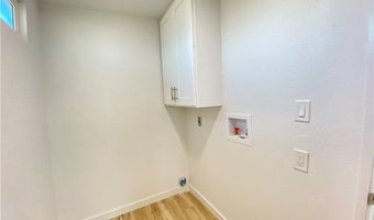 24729 Roxbury Rd A, Apple Valley, CA 92307