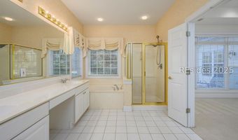 7 Crescent Cir, Bluffton, SC 29910