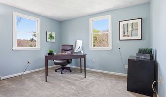 4 Meadowbrook Rd, Acton, MA 01720