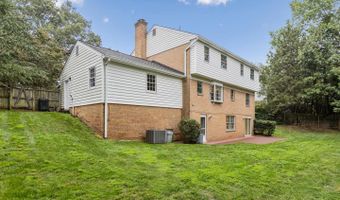 4893 35TH Rd N, Arlington, VA 22207