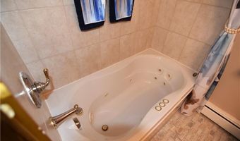 13 Cozy Ln, Cumberland, RI 02864
