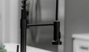 3827 COTTAGE Ave, Baltimore, MD 21215