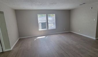 103 Lorie St, Alvarado, TX 76009
