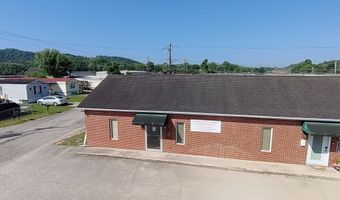 56 West Ln, Barboursville, WV 25504