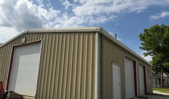 410 S Main St, Archie, MO 64725