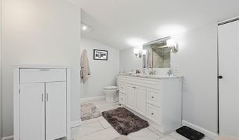 33 Airy Acres Dr, Glocester, RI 02814