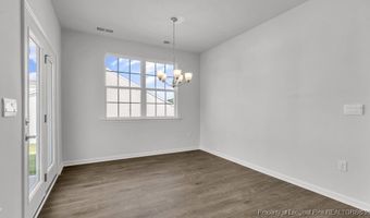 638 Pine Dune Ln, Aberdeen, NC 28315