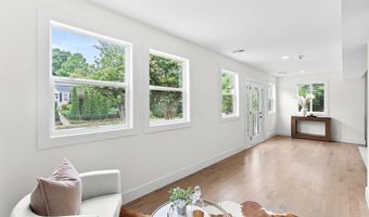 1805 S POLLARD St, Arlington, VA 22204