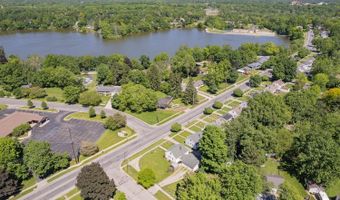 583 Riverside Ave, Adrian, MI 49221