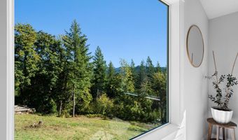 260 BALD EAGLE Rd, Ariel, WA 98603