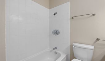 98 1030 Moanalua Rd 5-201, Aiea, HI 96701