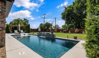 6008 SW Broadway St, Bentonville, AR 72713